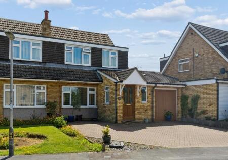 Westbury Close, Hitchin, SG5