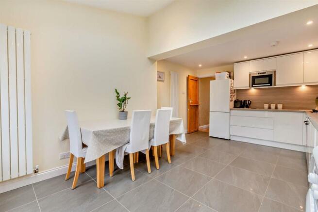 8594346-interior07-800.jpg