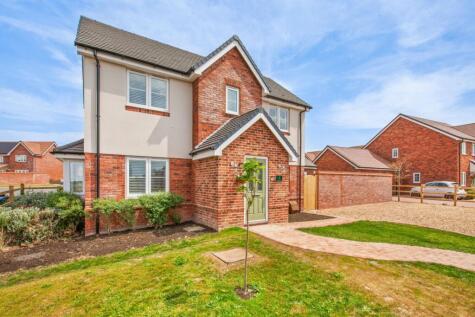 Roylands, Stoke Mandeville, HP22