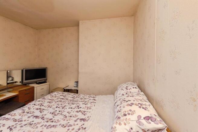 4 bed Terraced for sale Image 11