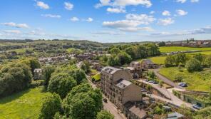 Apartment 18, Burrwood Court, Stainland Road, Halifax HX4 9FN
