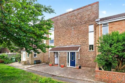 Nuthurst, Bracknell, RG12