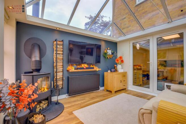 3 bed House for sale Image 7