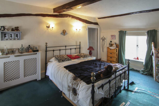 13 Bedroom1 T202107051241.jpg