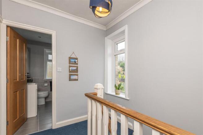 3 bed Semi-Detached for sale Image 11