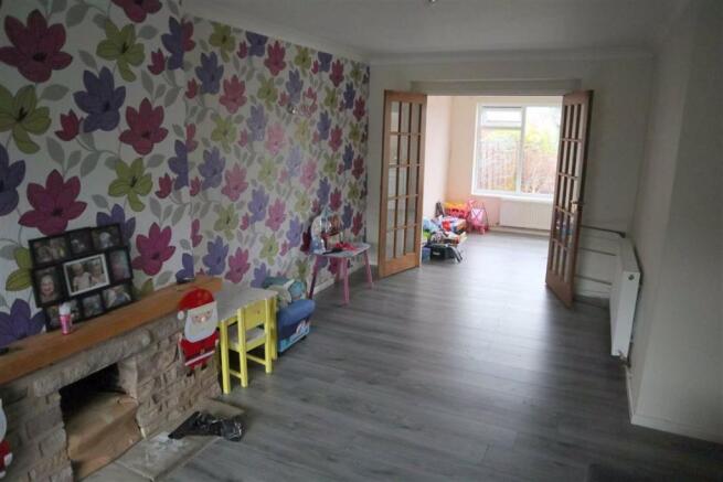 Lounge / dining room
