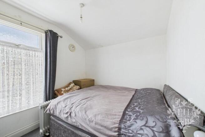 3 bed Terraced for sale Image 12