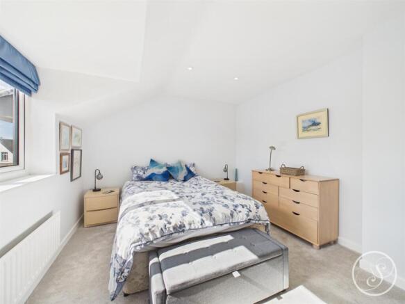 2 bed Flat for sale Image 10