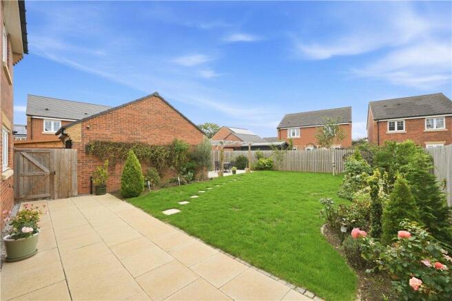 4 bed Detached for sale Image 7