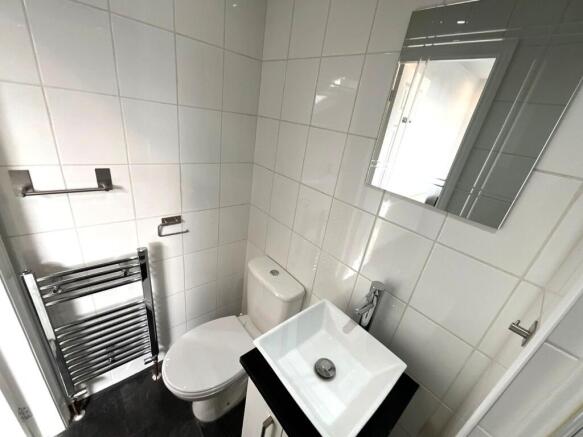 1 bed House Share to rent Image 11