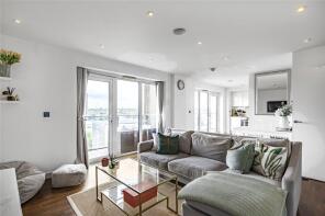 66, 8 Kennet House, Enterprise Way, London SW18 1GF