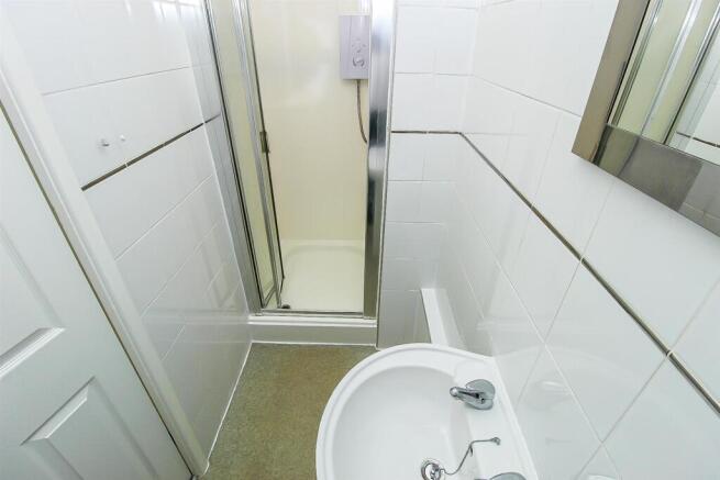 1 bed Ground Flat for sale Image 6