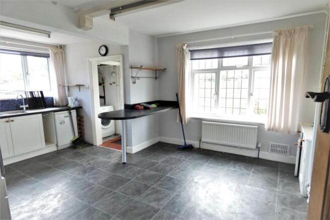 Kitchen / Breakfast Room