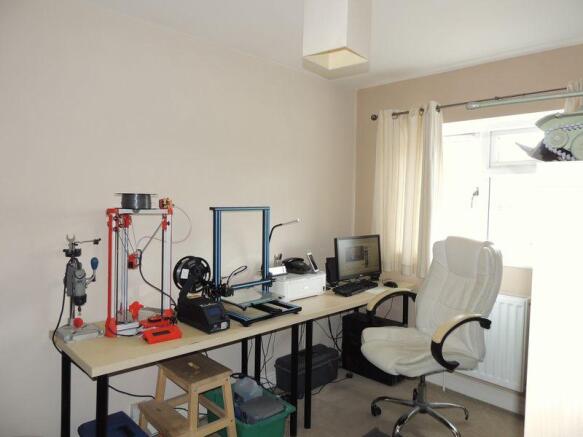 Photo 3