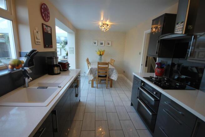 8 Furlong Avenue 171.JPG