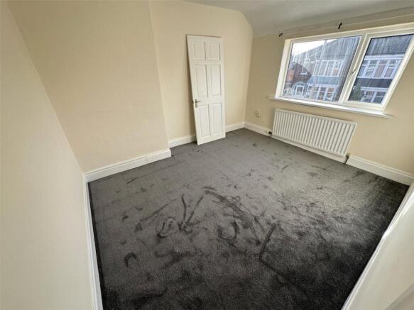 3 bed Semi-Detached to rent Image 4