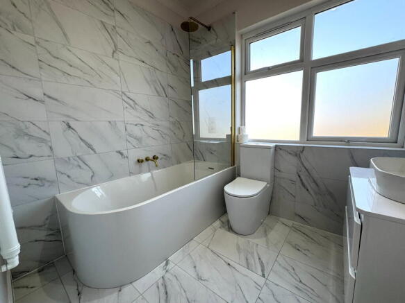 3 bed Semi-Detached for sale Image 11