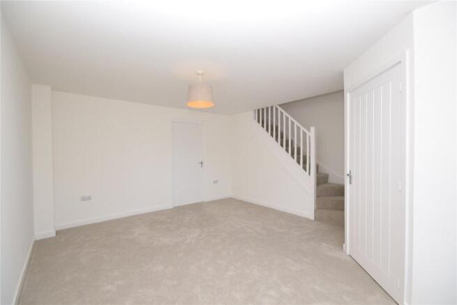 3 bed Semi-Detached to rent Image 5