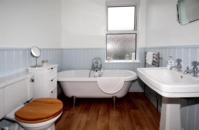 34022_Victoria Road.