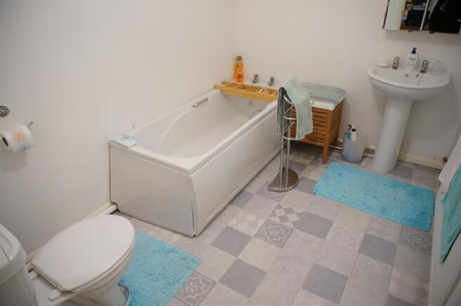 Bathroom 2-1st floor