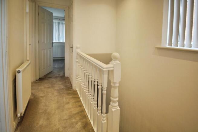3 bed Semi-Detached to rent Image 12