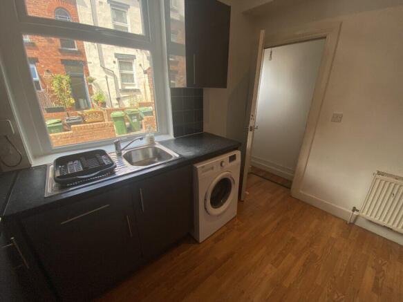 5 bed Terraced to rent Image 6