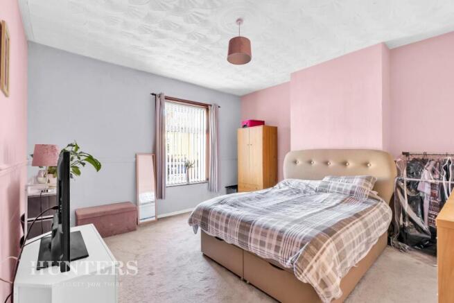 2 bed Terraced to rent Image 9