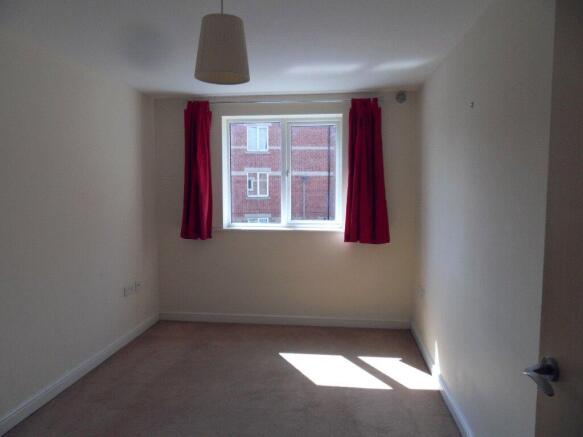 2 bed Apartment to rent Image 7