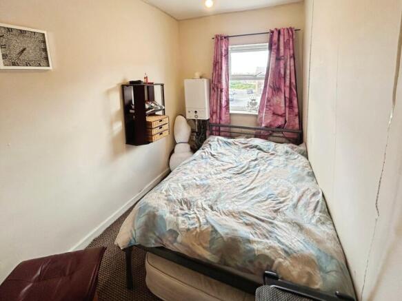 3 bed Terraced for sale Image 7