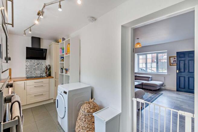 2 bed Terraced for sale Image 6