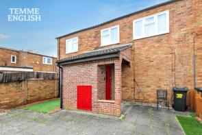 39, Buckerills, Basildon SS13 3ER