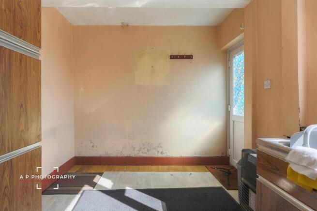Dilhorne Road, Forsbrook photo 5