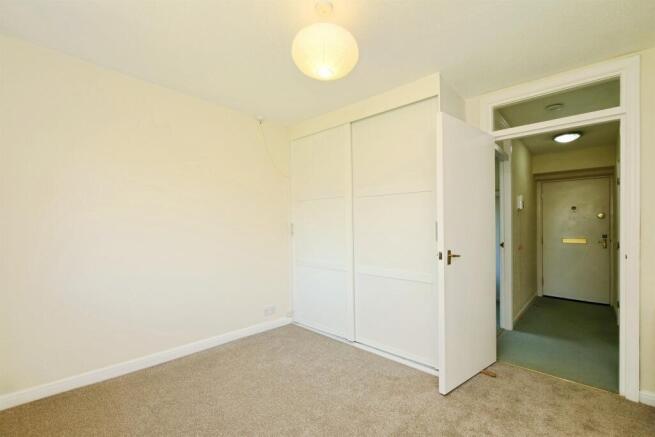 2 bed Retirement Property for sale Image 8