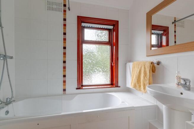 2 bed Terraced for sale Image 12