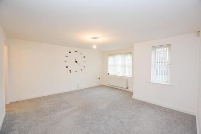 Oxford Street, Leigh WN7 1NE photo 4