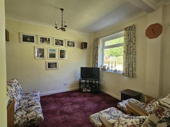 .FamilyRoom.jpg