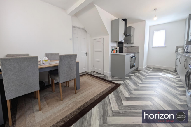 Kitchen/ Dining Area