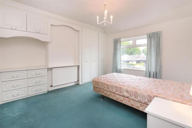 Bed1.jpg