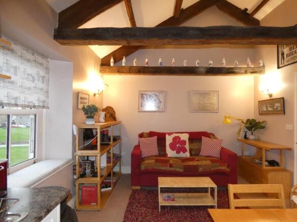 1 bed Flat for sale Image 4