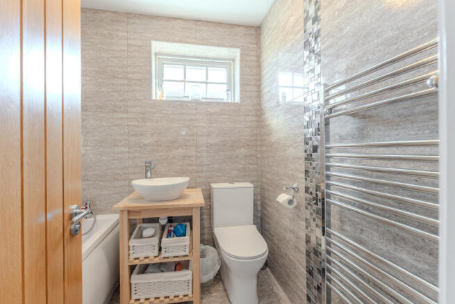 41 Holyrood Drive (11 of 36)