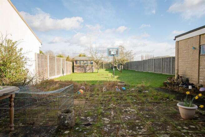 Linton Road, Loose, 