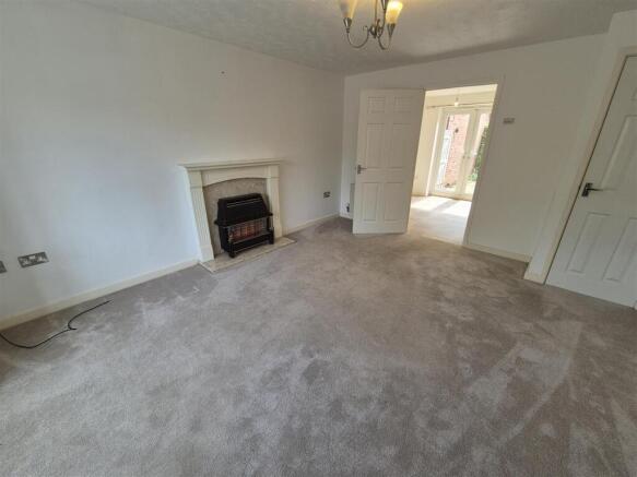 Living Room.jpg
