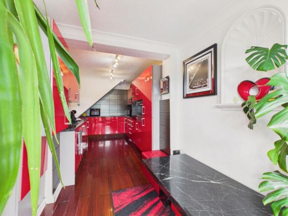 3 bed Semi-Detached for sale Image 9