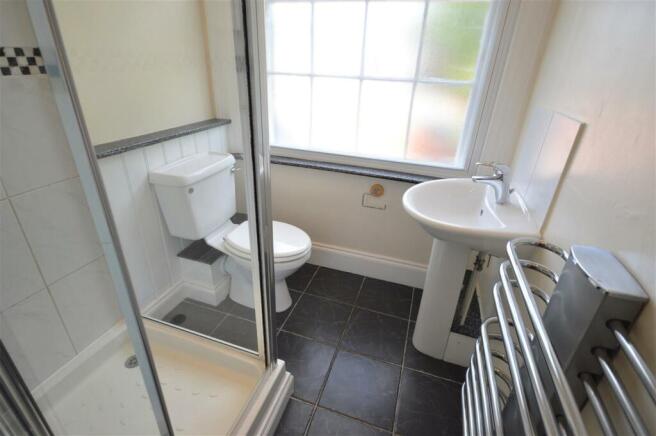 SHOWER ROOM