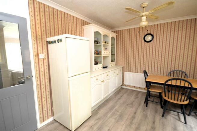 kitchen/dining room
