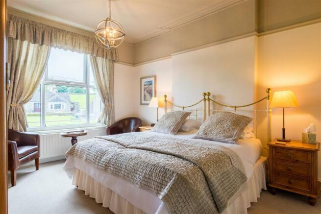 5 bed End of Terrace for sale Image 7