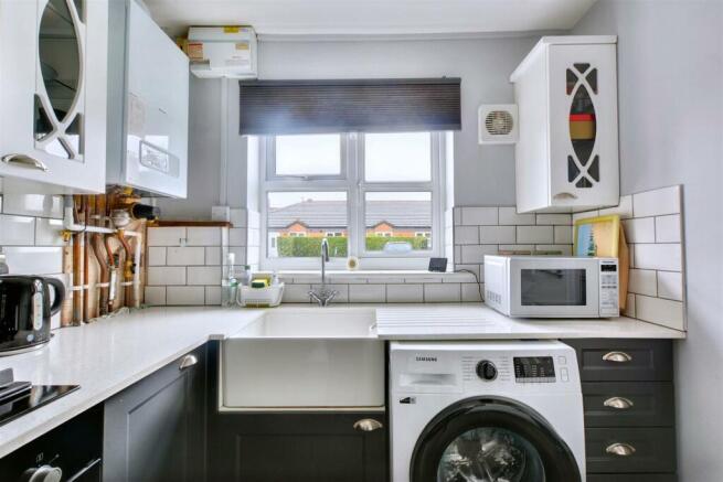 Kitchen_1.jpeg