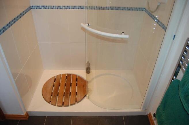 Walk in shower