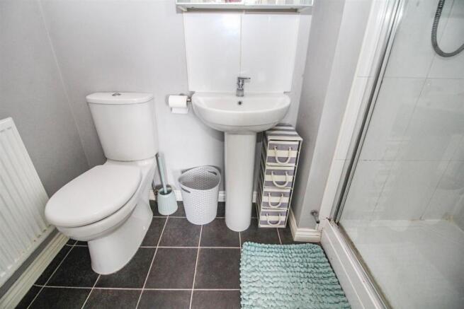En-Suite Bedroom 1
