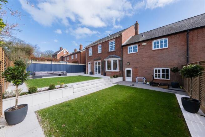 3 Cedarwood Court-058.jpg